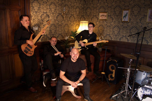 BAND of COVERS Indie Anthems/All time classics 