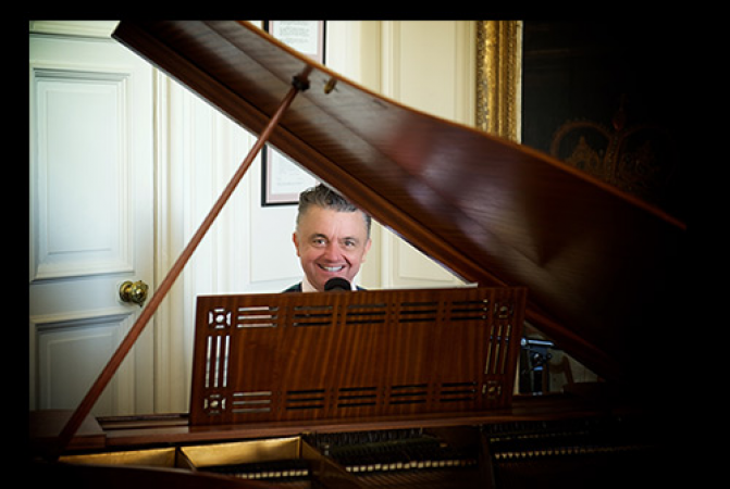 Adrian Dixon - Photo 8