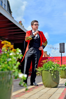 Tom Wyllie North East Singer