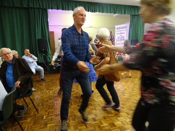 Rejigged Ceilidh band - Photo 2