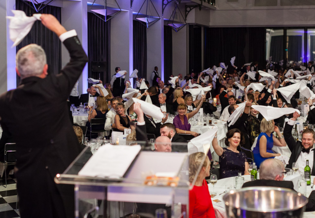 Singing Master of Ceremonies & Toastmaster - Photo 18