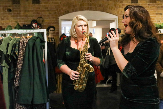 The Sweet-Spots - Photo 2