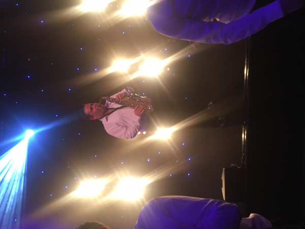 Solo Sax Player with Backing Tracks  - Photo 9