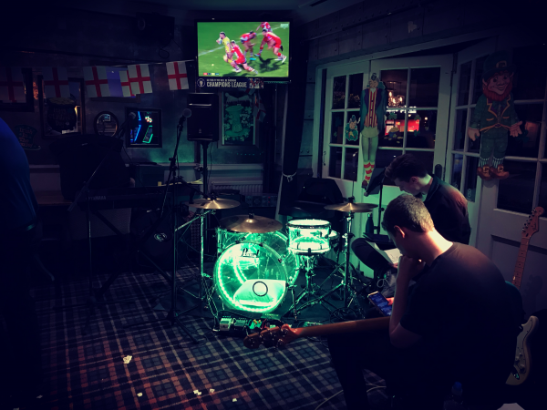 Mirror Effect - Photo 6