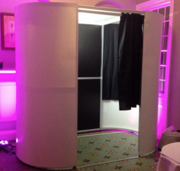 CR Entertainments Ltd Photobooth Hire