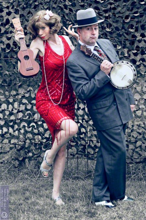 Red Hot Ukulele Duo - Photo 2