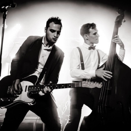 Jimmy & The Hound Dogs - Photo 4