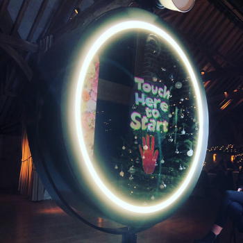 Luxury Beauty Mirror Booth