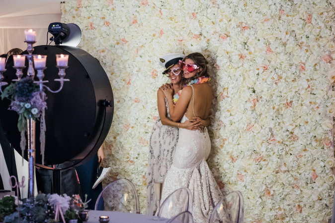 Luxury Beauty Mirror Booth - Photo 7