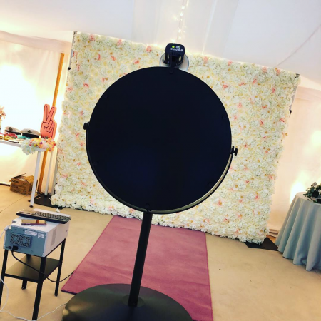 Luxury Beauty Mirror Booth - Photo 14