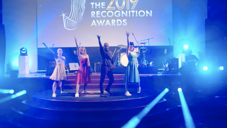 Surprise Dancing Waiters! - Photo 8