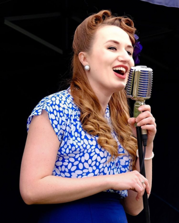 Miss Holiday Swing - Photo 5