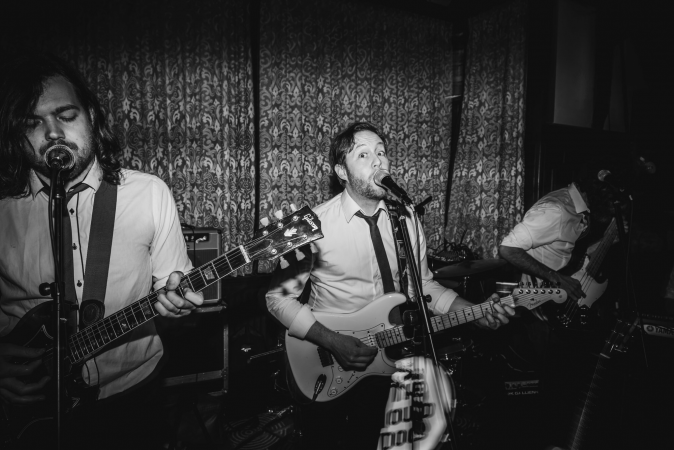 The Hound Dogs - Photo 9