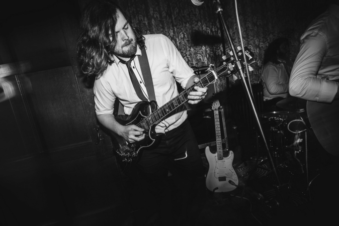 The Hound Dogs - Photo 10