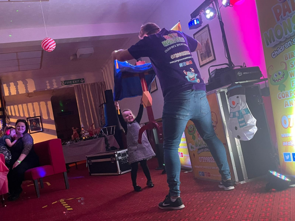 Party Monsters Entertainer - Photo 4