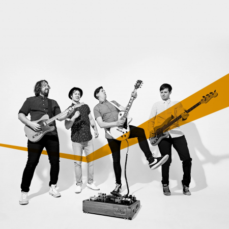 The Review - Photo 4