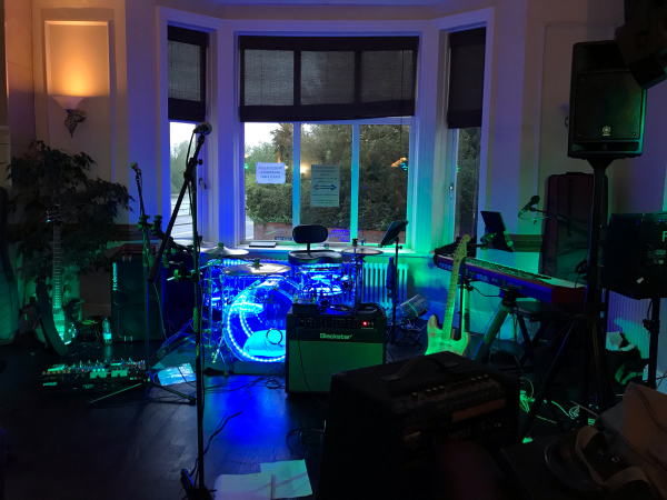 Mirror Effect - Photo 18