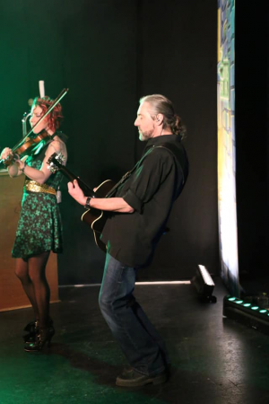 Lively Irish Band - Photo 5