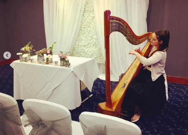 Lizzy Bennie Musician - Photo 8