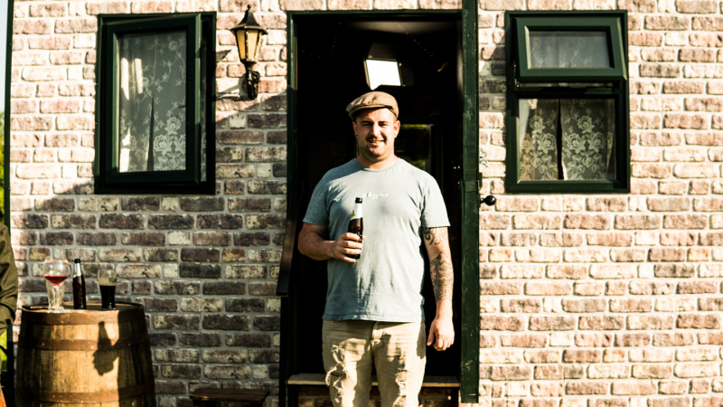 The Irish Rover - Pub on Wheels - Photo 2