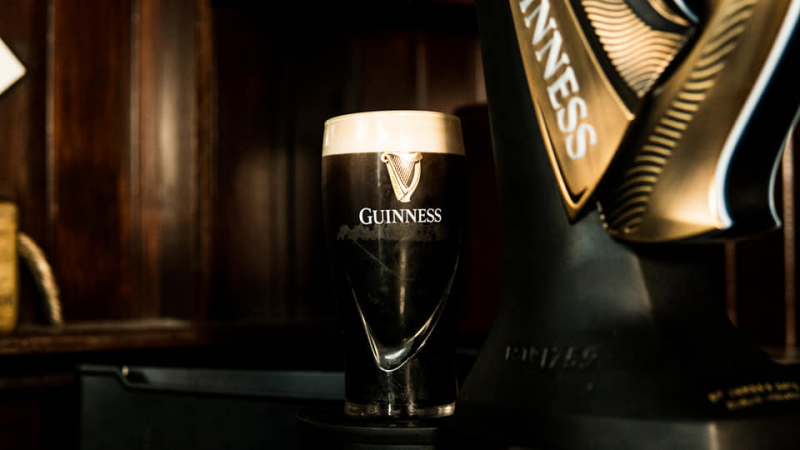 The Irish Rover - Pub on Wheels - Photo 5