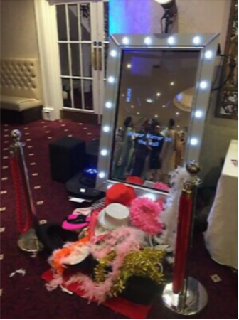 Magic Mirror Photo Booth - Photo 3