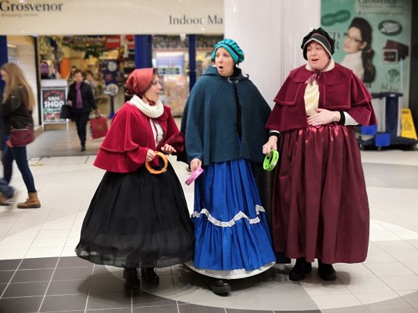 Victorian Carol Singers - Photo 4