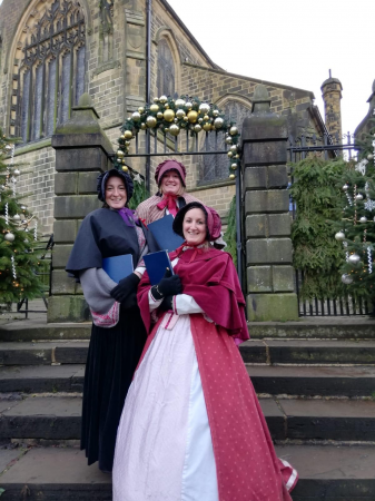 Victorian Carol Singers - Photo 5