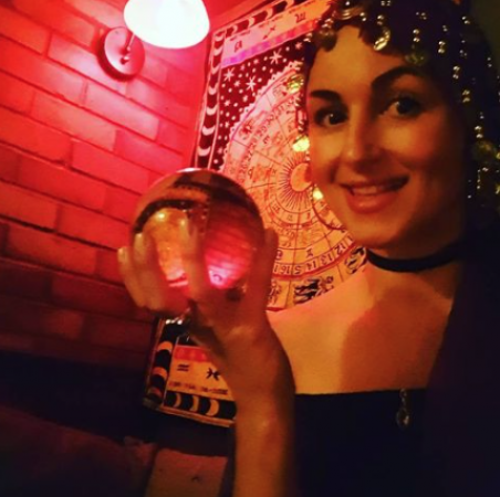 Nicola Kelleher Fortune Teller - Photo 18