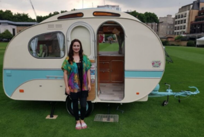 Nicola Kelleher Fortune Teller - Photo 5