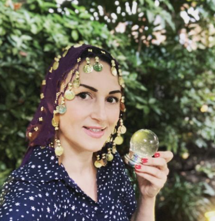 Nicola Kelleher Fortune Teller - Photo 8