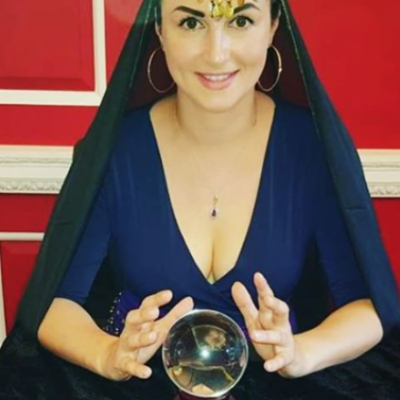 Nicola Kelleher Fortune Teller - Photo 20