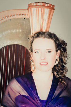 Harriet Adie - Photo 4