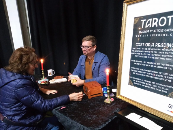 Amazing Tarot Reader Atticus Green - Photo 4