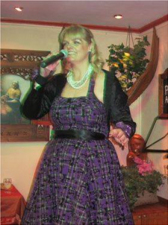 Anna Nightingale - Photo 9