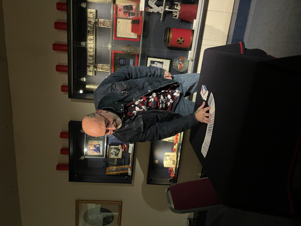 Adam Edgeley Magician  - Photo 5