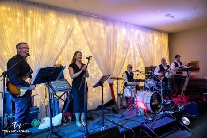 The Hitmen & Her - Photo 20