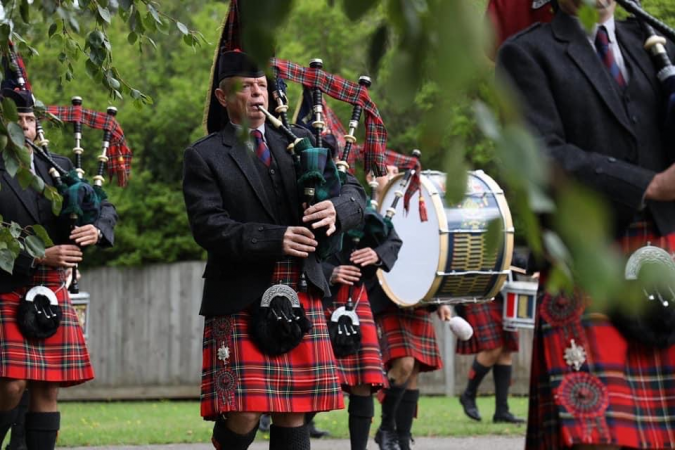 Bagpiper For Hire David McRobb - Photo 3