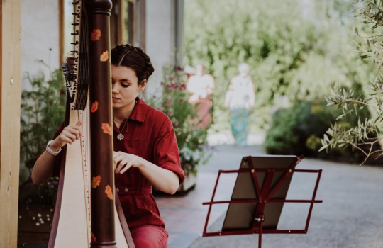 Scarlett Smith | Bristol Harpist
