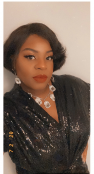 Antoinette sings Aretha