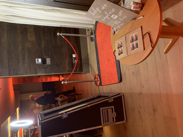 Photo booth or mirror booth - Photo 16