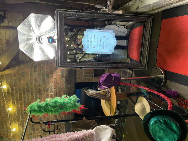 Photo booth or mirror booth - Photo 21