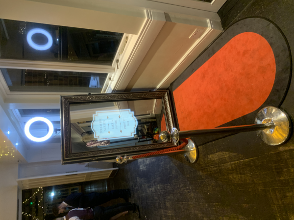 Wedding package, dancefloor booths, letters & cart - Photo 13