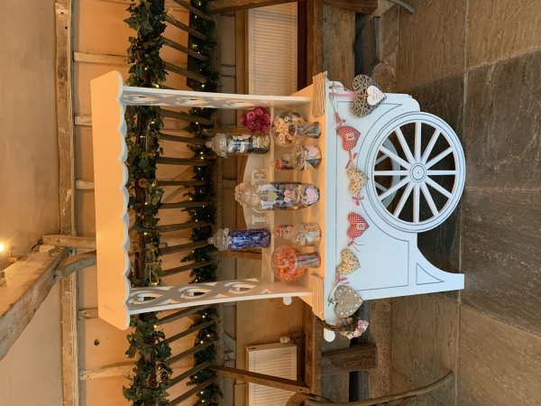 Wedding package, dancefloor booths, letters & cart - Photo 17