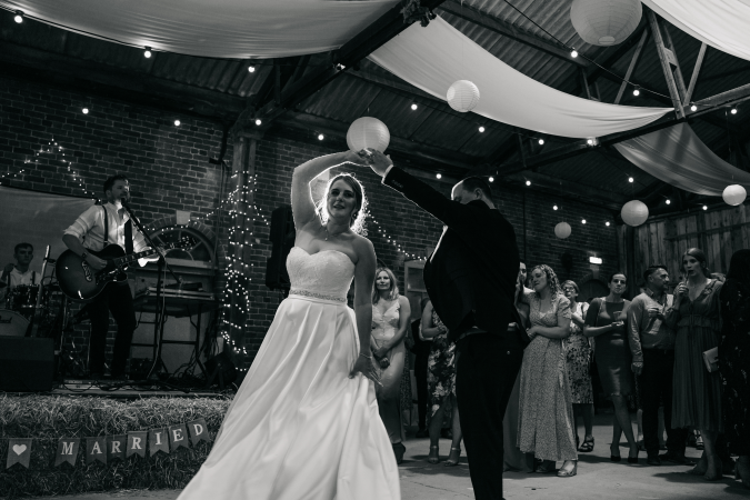 Little Lions - Photo 7