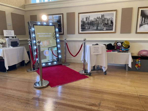 Selfie magic mirror  - Photo 2