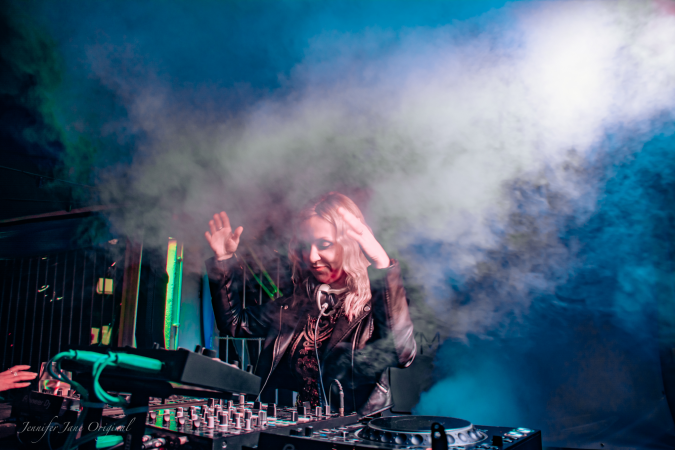 Jodie yang - Cooper  - Photo 3