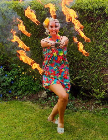 Stilt Walker, Fire Performer & LED  - Photo 15