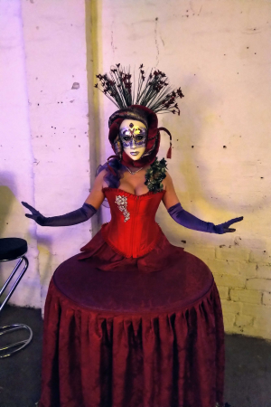 Human Living Drinks Champagne Table - Photo 4