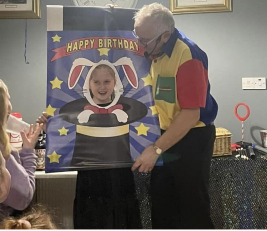 Mr Majestic - Kids Party Magician - Photo 6